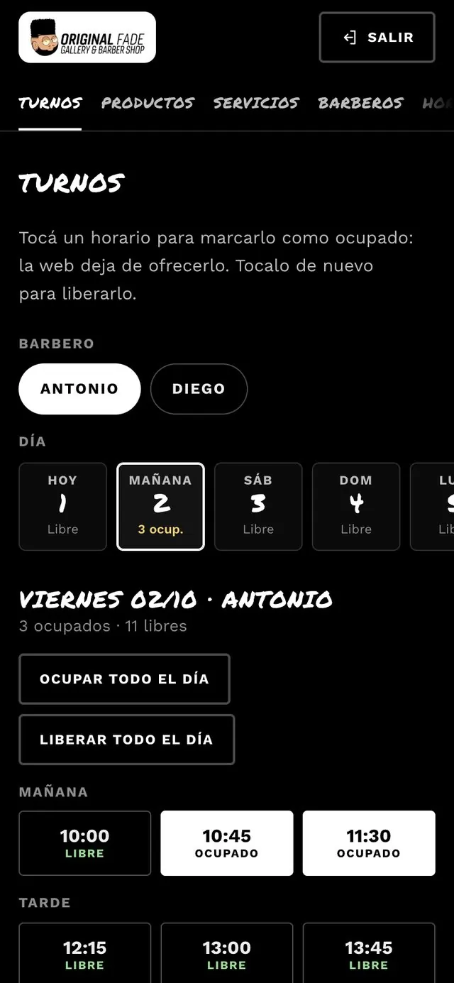 Panel: horarios del día marcados como libres u ocupados para cada barbero